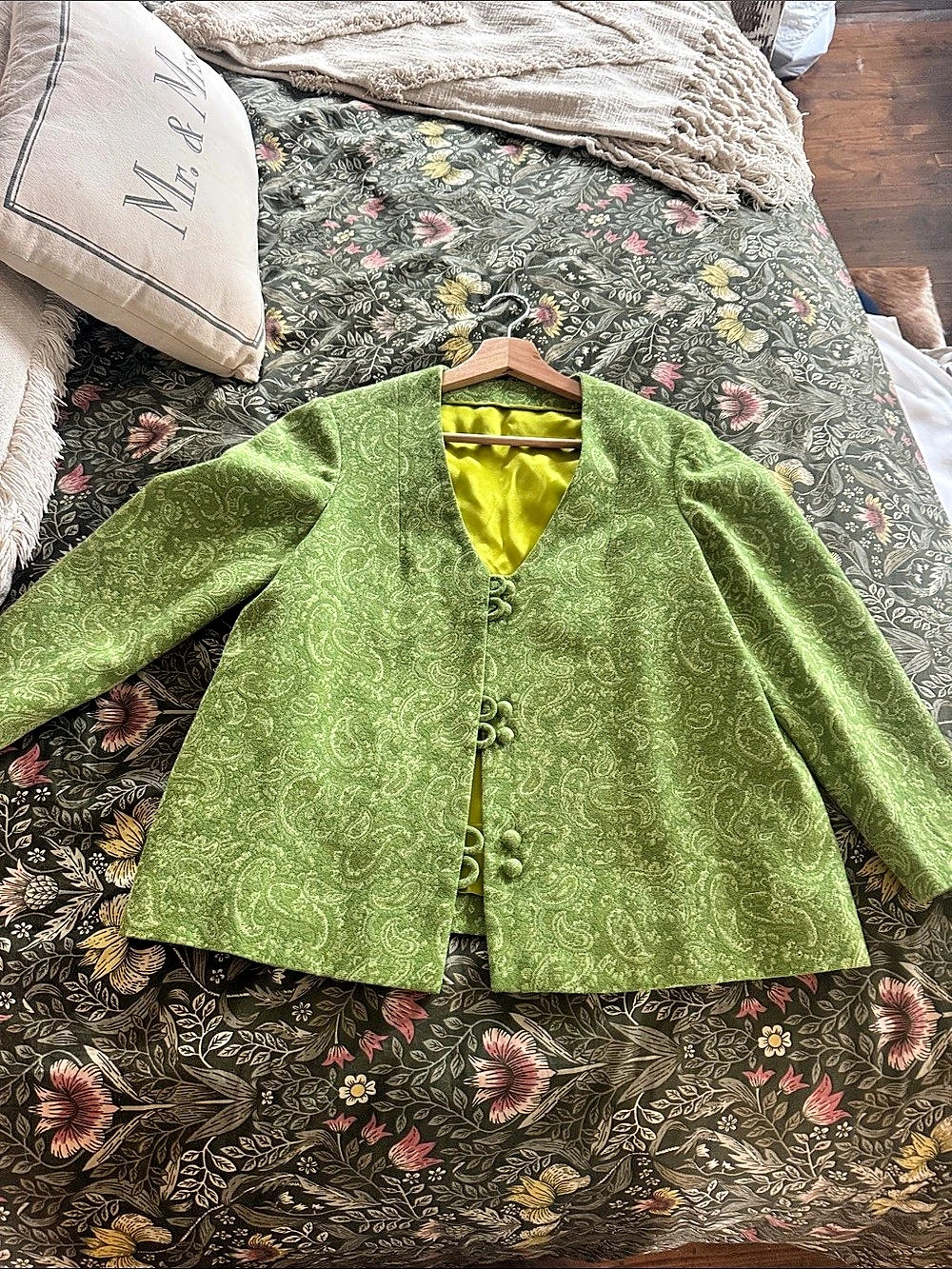 Green Paisley Brocade Jacket Like New